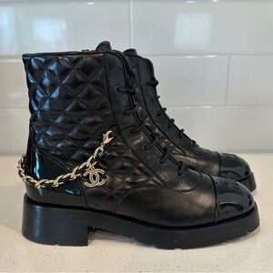 ❌SOLD❌CHANEL black patent zip up and LOGO CC chain Boots